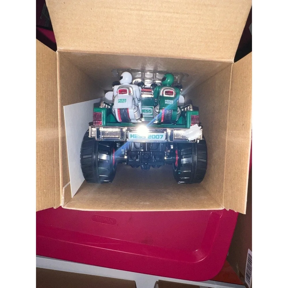 2007 Hess Monster Truck Motorcycles Lights and Sounds Green Toy Collectible New
